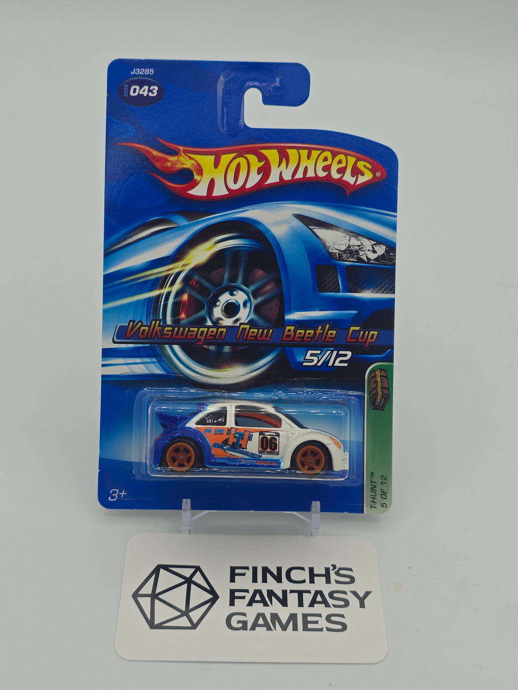 Hot Wheels 2006 Treasure Hunt Volkswagen Beetle Cup Vehicle 5/12 Mattel